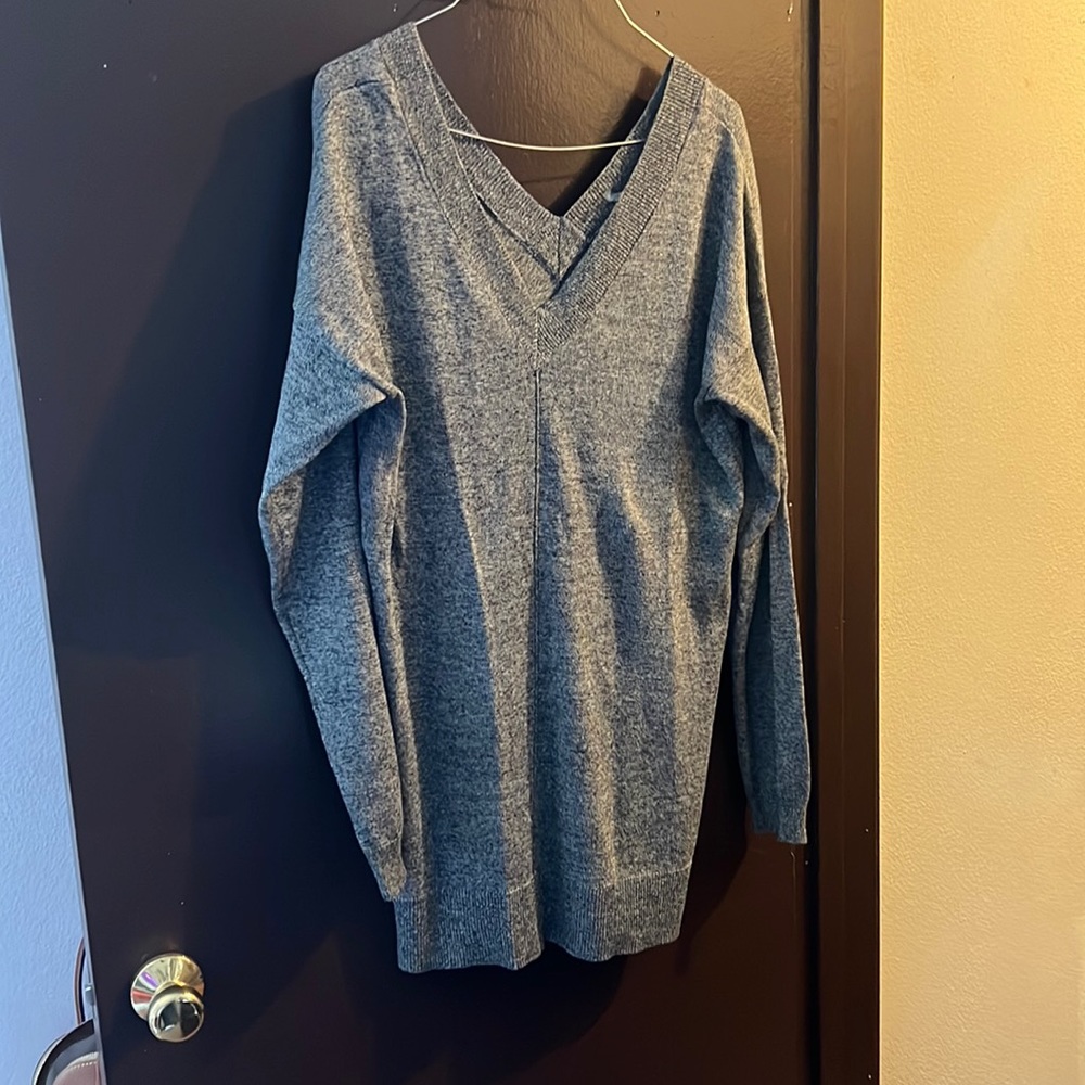 Thyme & Honey v-neck sweater
